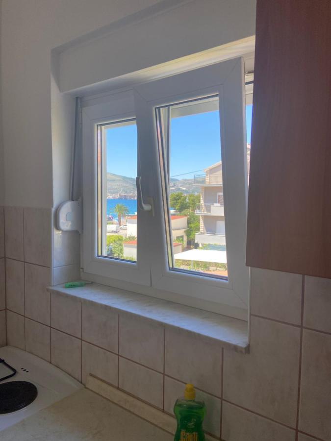 Ferienwohnung House Mare Trogir Exterior foto