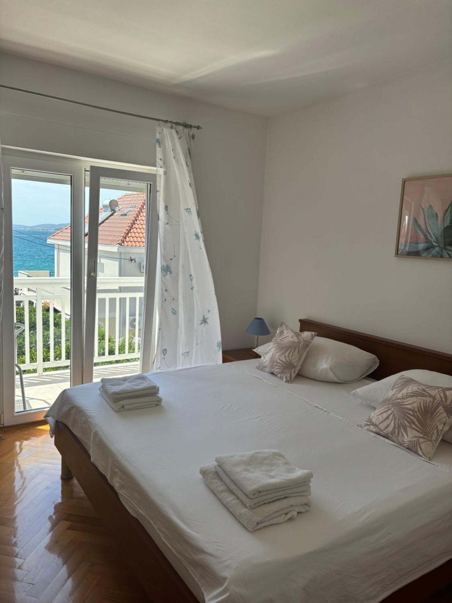 Ferienwohnung House Mare Trogir Exterior foto