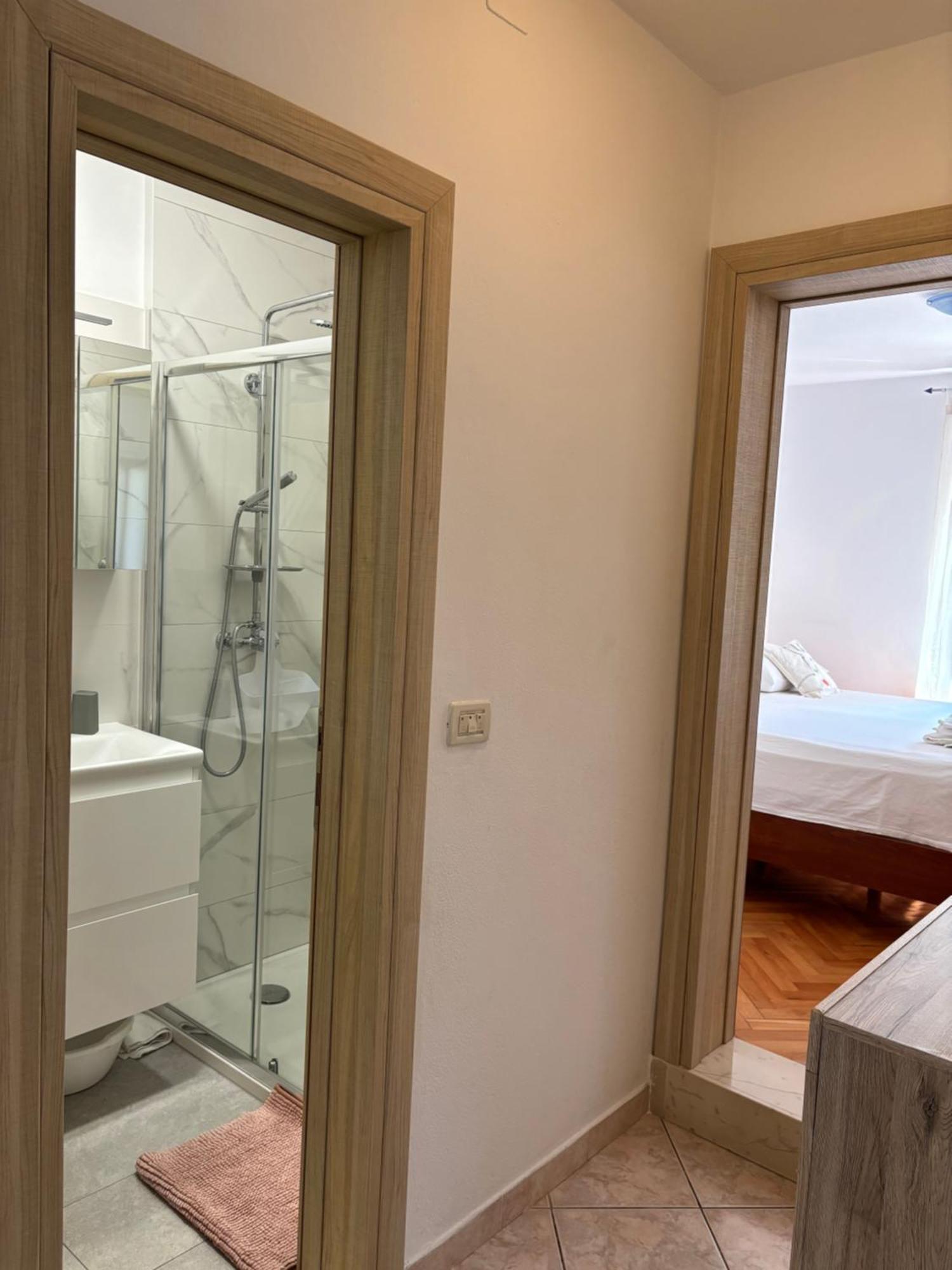 Ferienwohnung House Mare Trogir Exterior foto