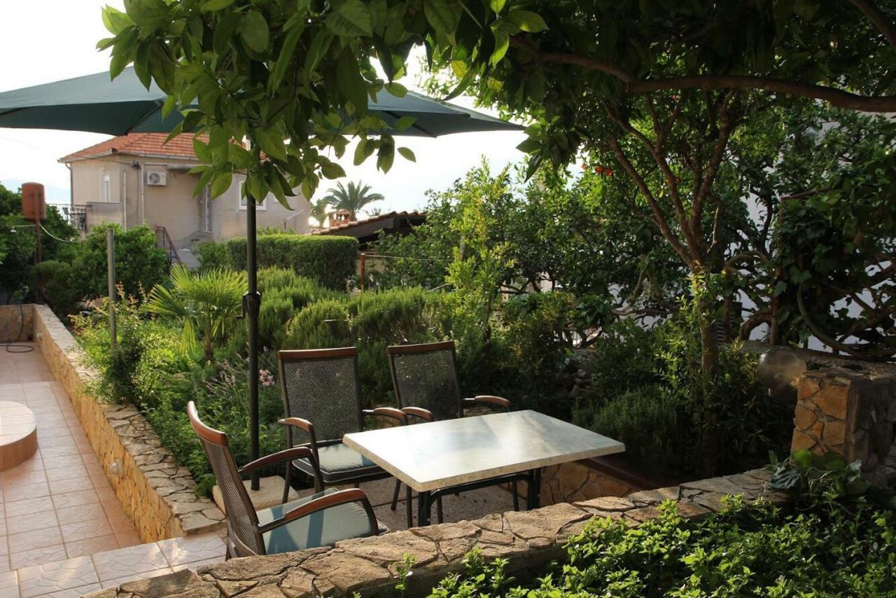 Ferienwohnung House Mare Trogir Exterior foto